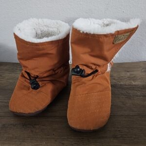 Jan and Juls Booties 12-18 months